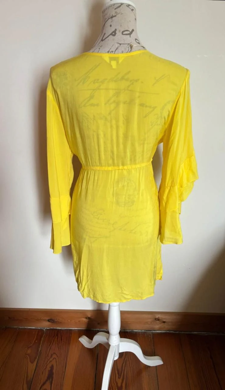🌞 Long-sleeved yellow beach dress with ruffles – Size M – photo 5